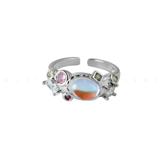 Sparkling Gemstone Ring